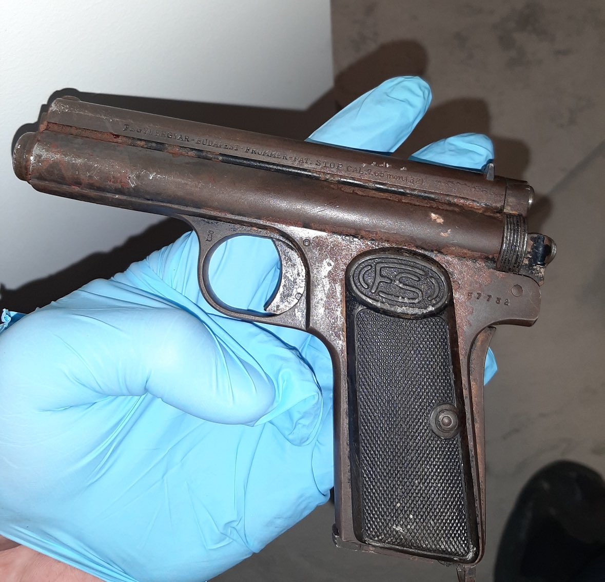 Foot Chase of Convicted Felon Leads to Illegal Gun Seizure - The MoCo Show