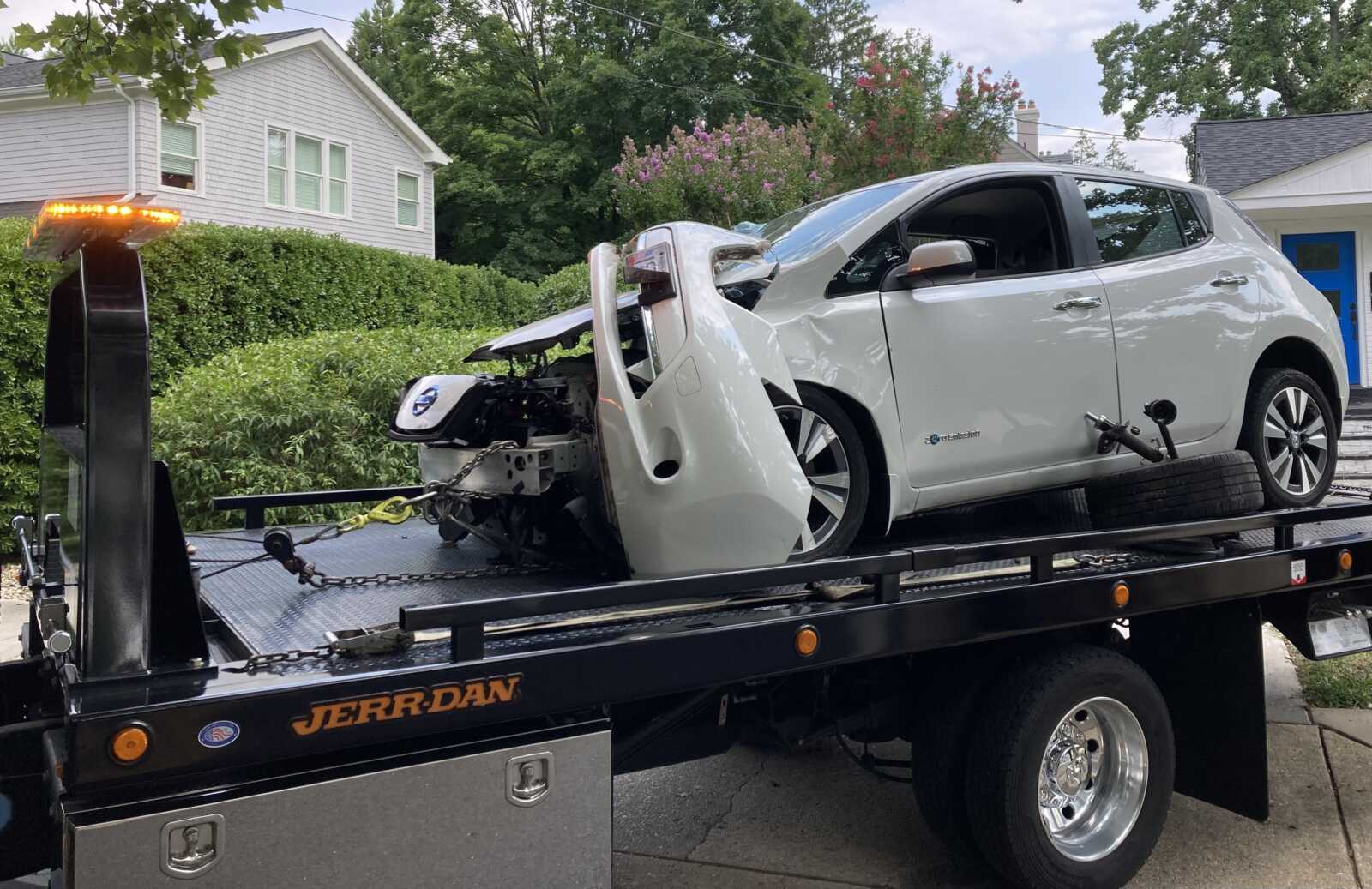 Driver Extricated and Hospitalized After Crashing into Tree - The MoCo Show