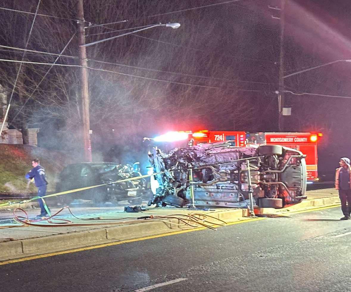Four Rescued After Multi-Vehicle Collision - The MoCo Show