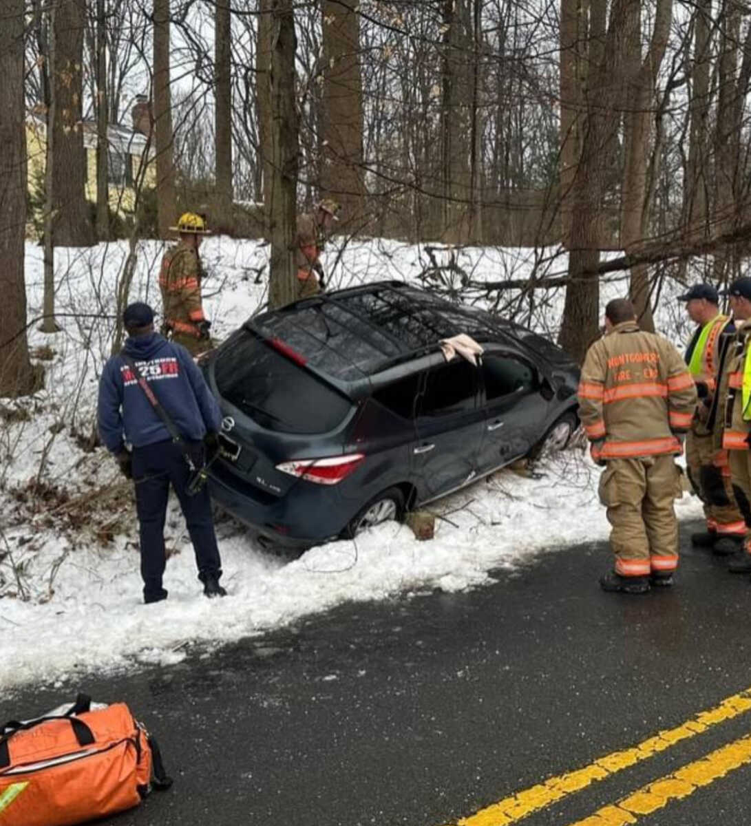 Driver Hits Tree on Icy Road - The MoCo Show