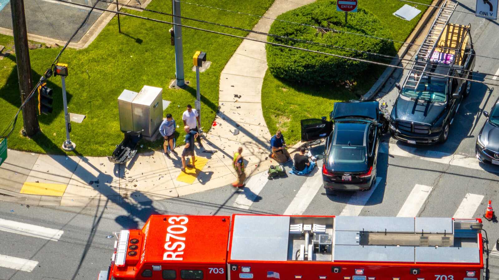 Head-On Collision Sends Two to Hospital - The MoCo Show