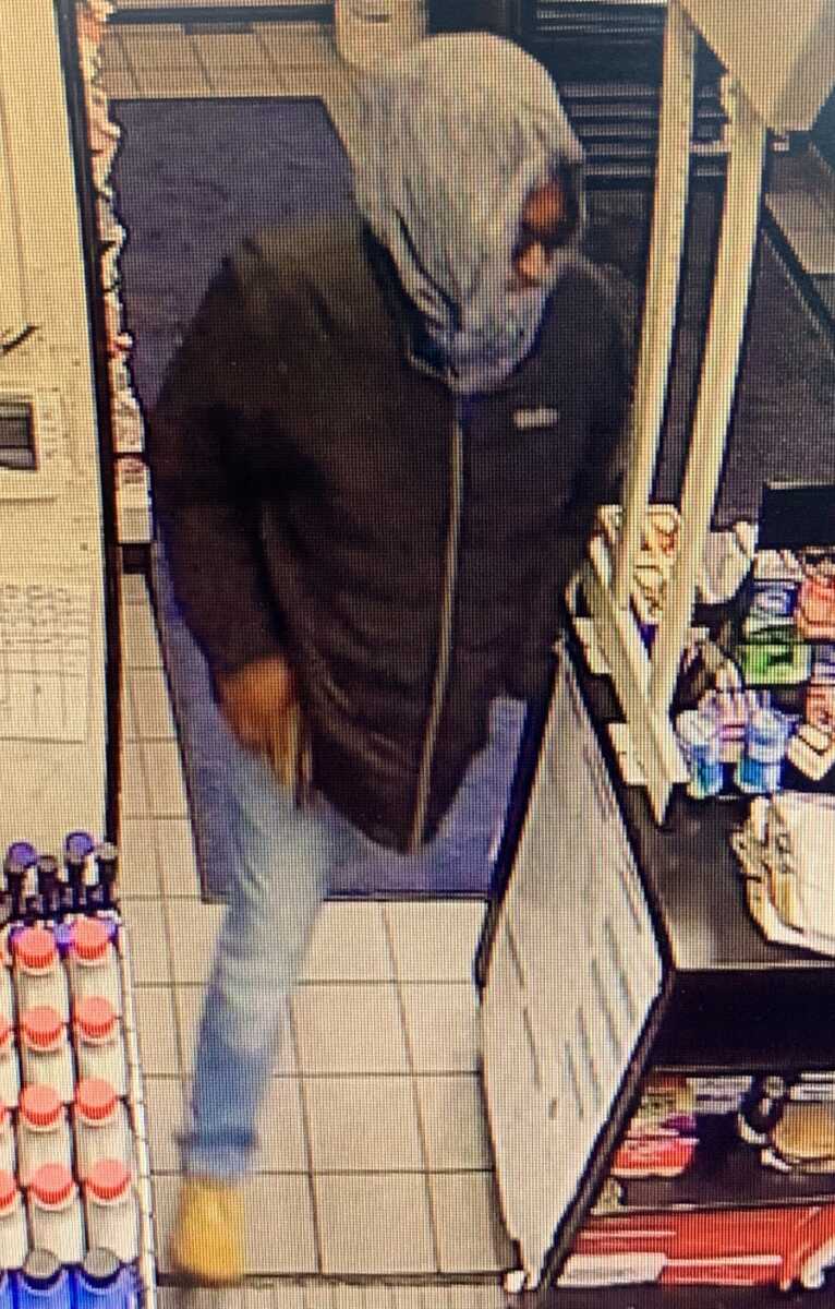 Police Seek Suspect in Exxon Armed Robbery - The MoCo Show
