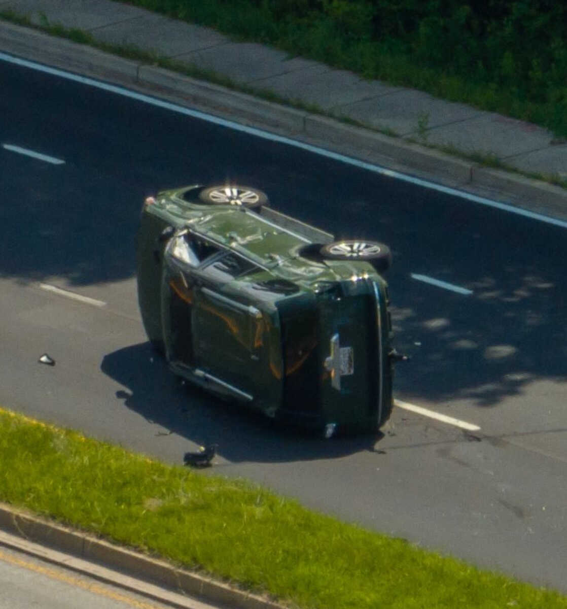 Overturned Vehicle Blocks Lanes - The MoCo Show