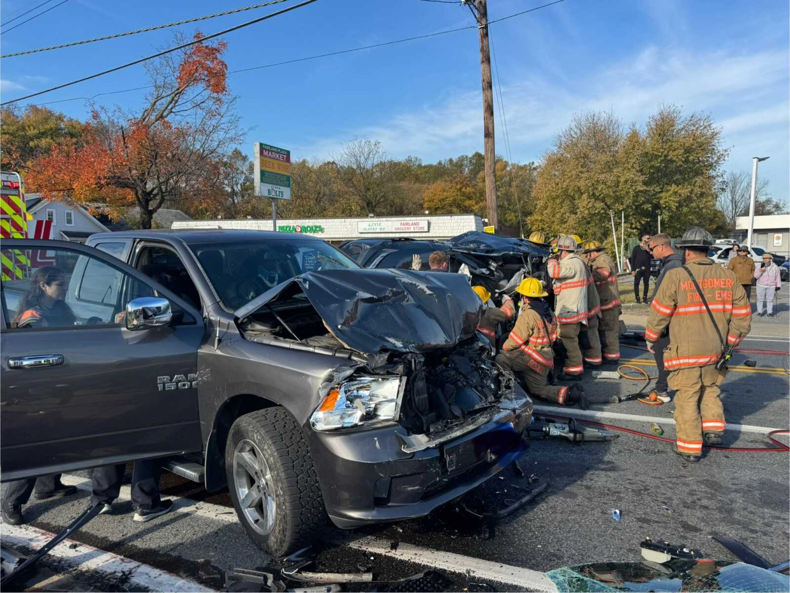 Three Injured And Driver Extricated After Collision - The MoCo Show