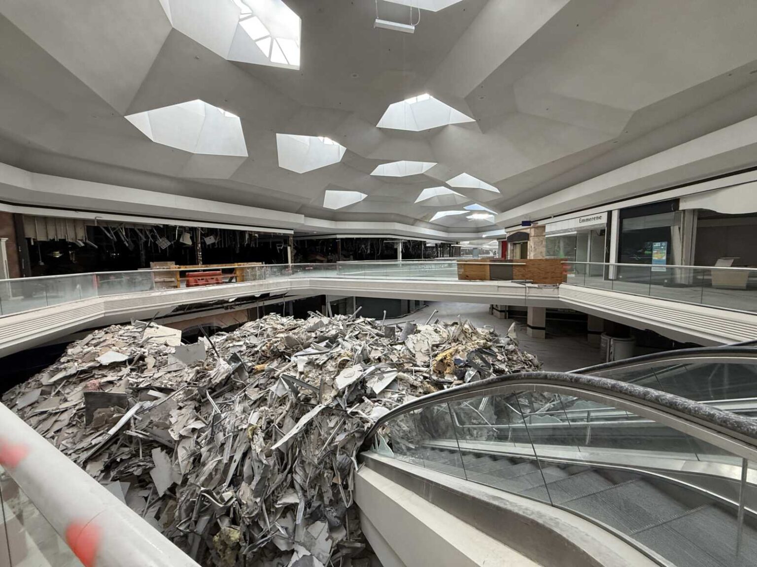 Final Look Inside Lakeforest Mall - The MoCo Show