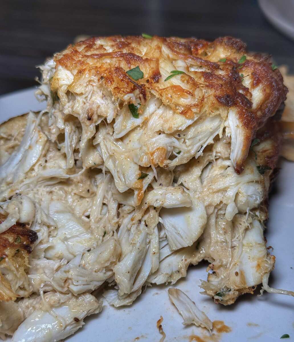 Dos restaurantes de Maryland nombrados entre los mejores lugares de mariscos presentados en Diners, Drive-Ins y Dives