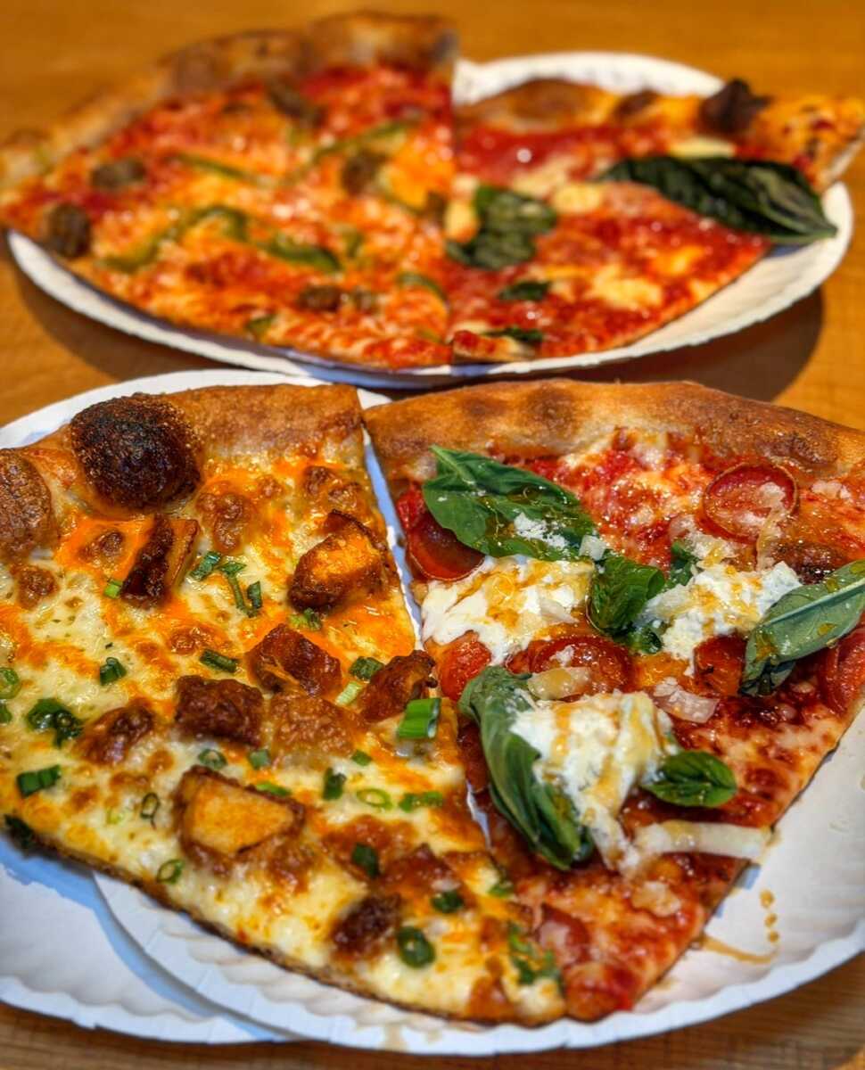 Award-Winning Pizza Restaurant Wins ???Best Late Night Eats??? in D.C., Maryland, and Northern Virginia