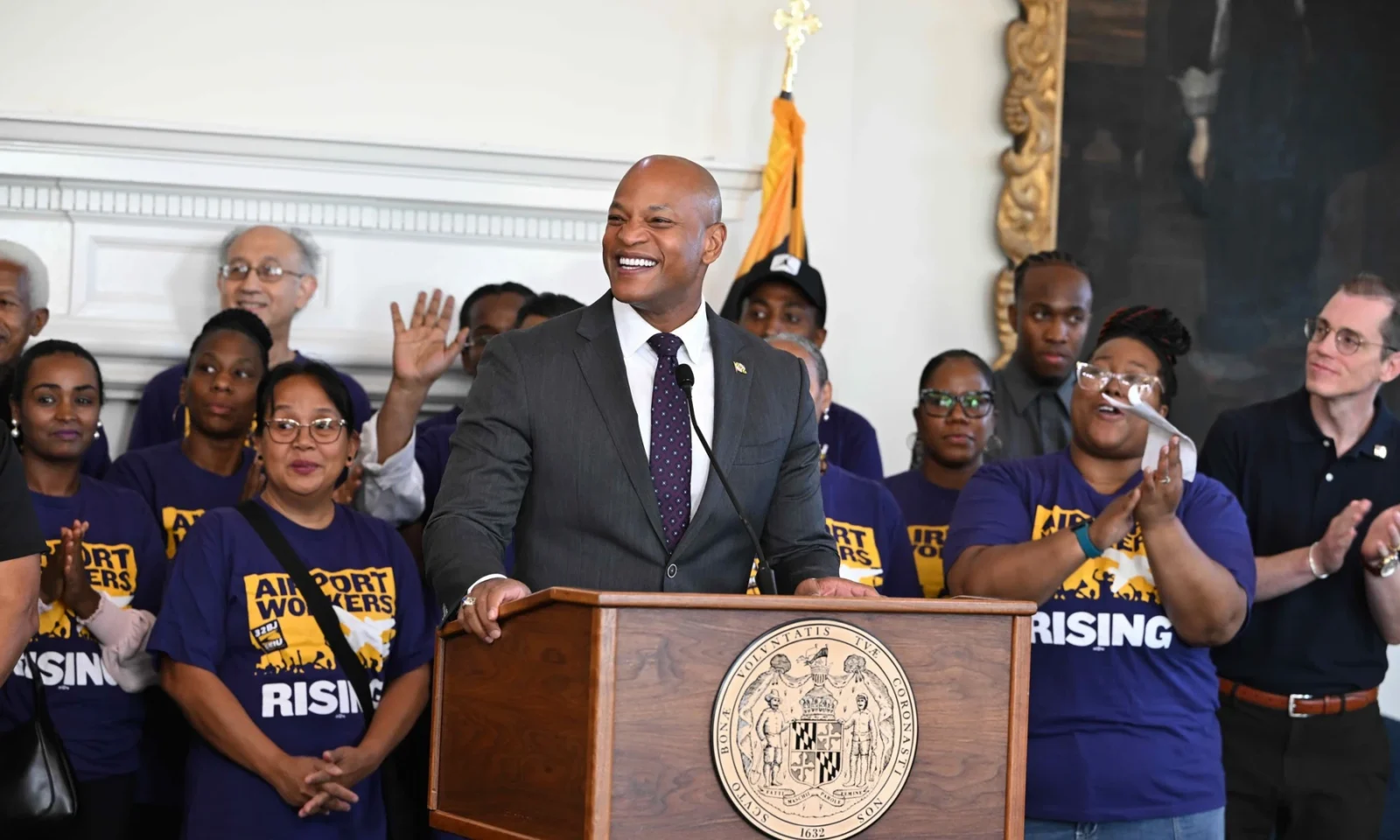 Maryland Raises Minimum Wage to $18 an Hour for Some BWI Airport Workers
