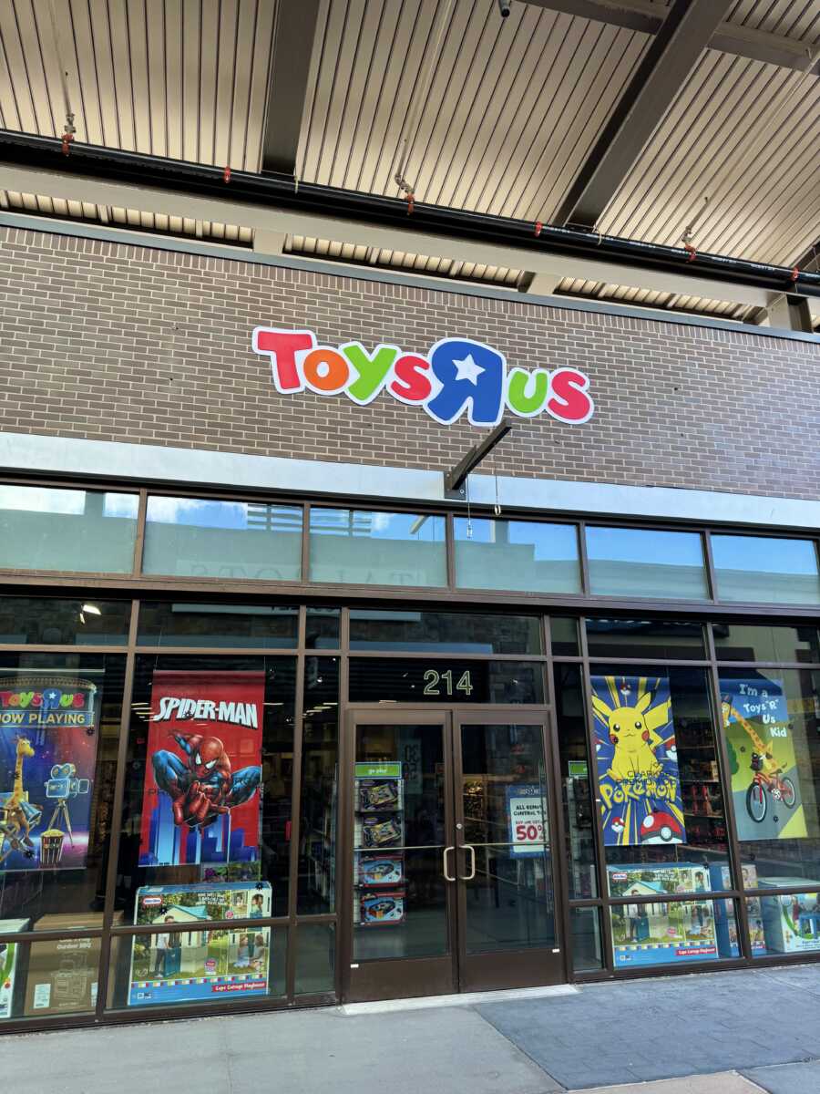 New Maryland Toys “R” Us Now Open - The MoCo Show