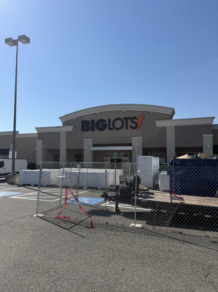 Construction Underway on New Supermarket at Former Big Lots